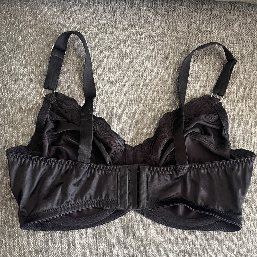 Lilyette Black Embroidered Bra - Picture 2 of 4